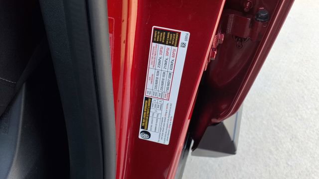 Used 2025 Nissan Rogue SV image 31