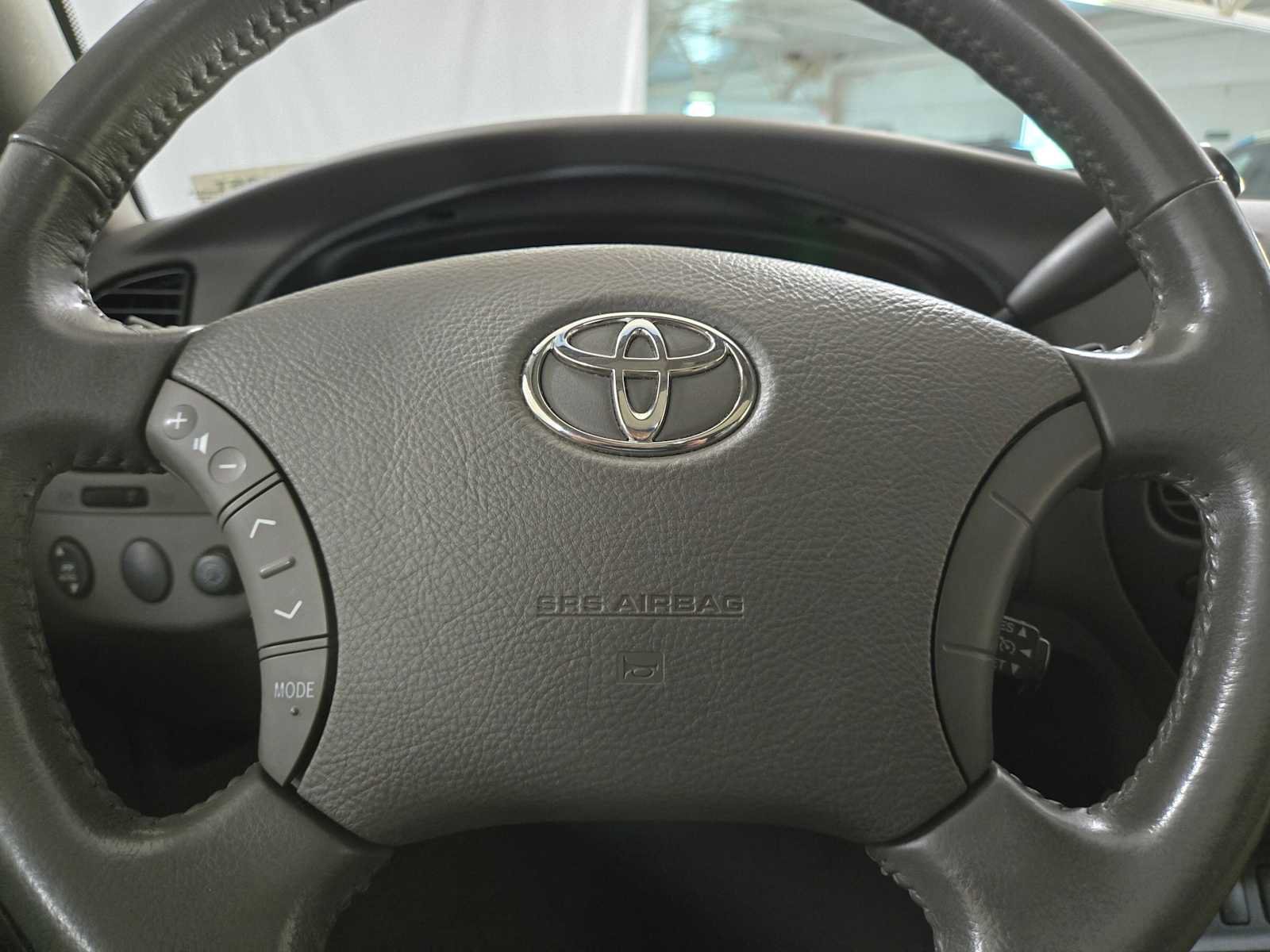 Used 2007 Toyota Sequoia SR5 AWD/4WD image 25