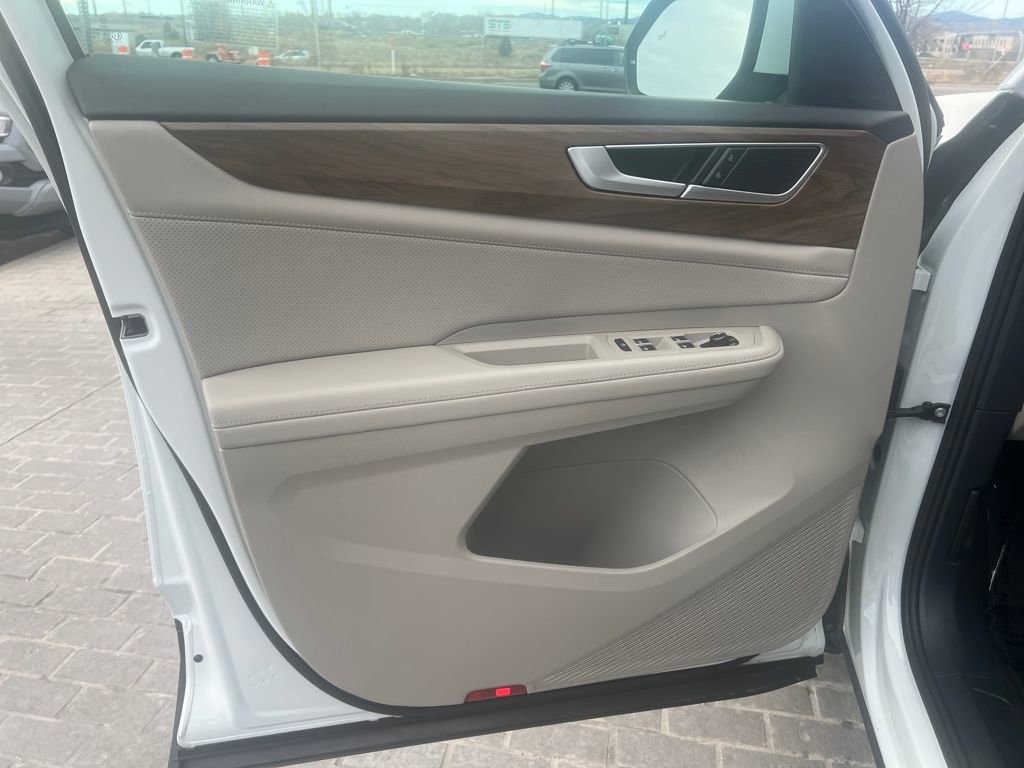 Used 2024 Volkswagen Atlas SE image 12