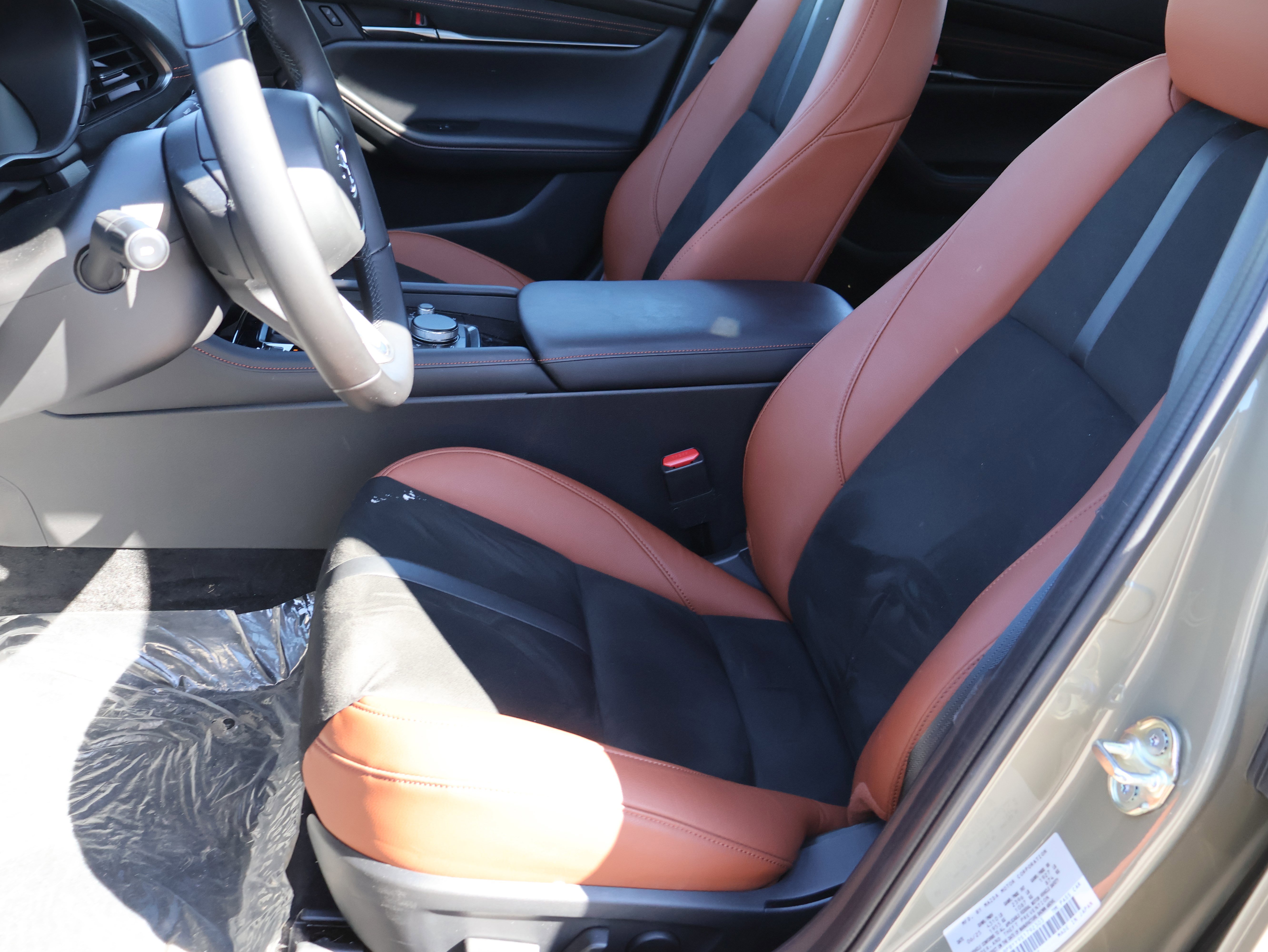 Certified 2025 MAZDA MAZDA3 Carbon AWD/4WD image 37
