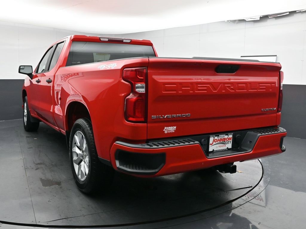 Used 2020 Chevrolet Silverado 1500 Custom w/ Custom Value Package image 6