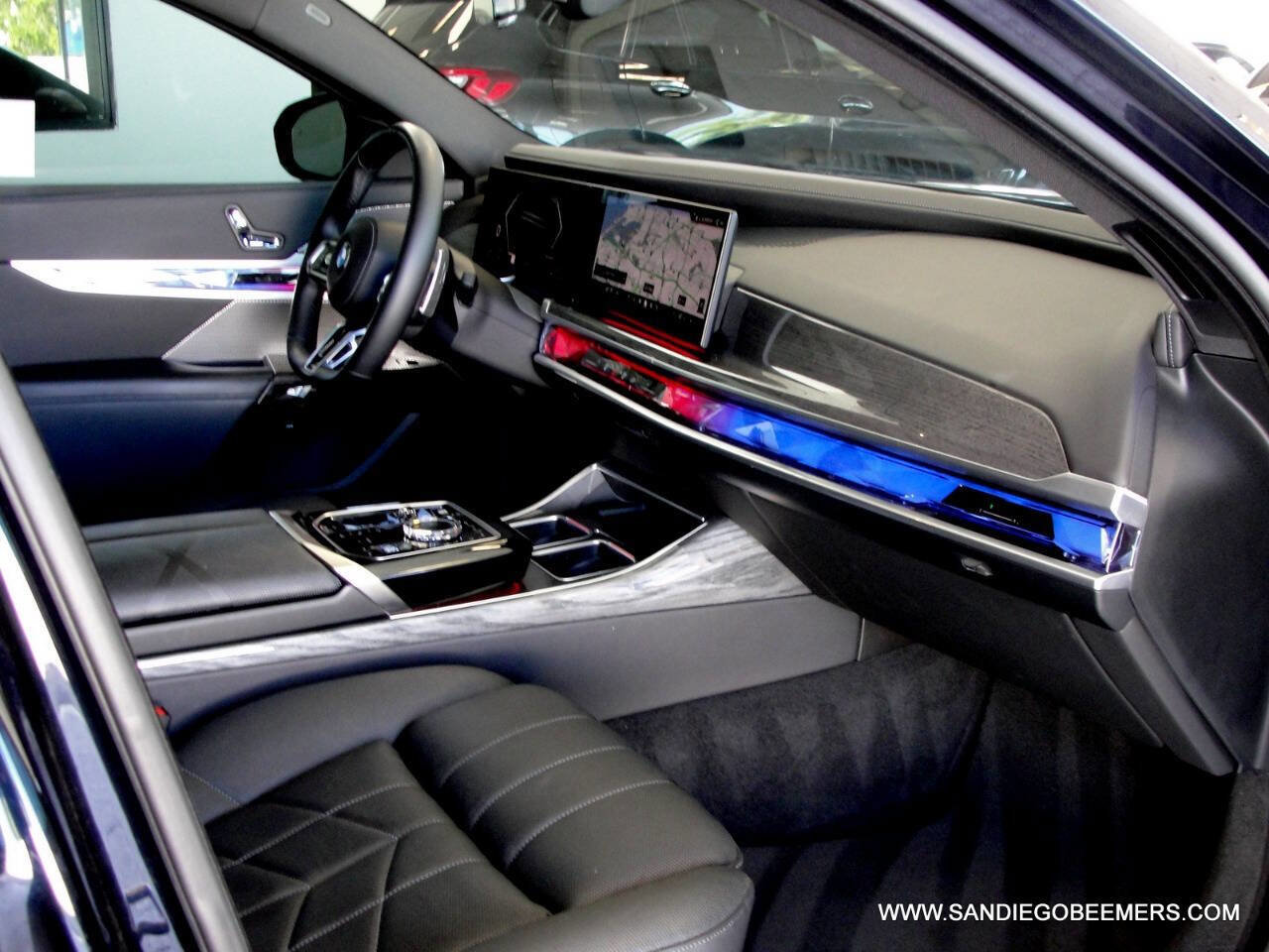 Used 2023 BMW 740i 740i M SPORT PRO+HUD+SWAROVSKI w/ Parking Assistance Package image 33