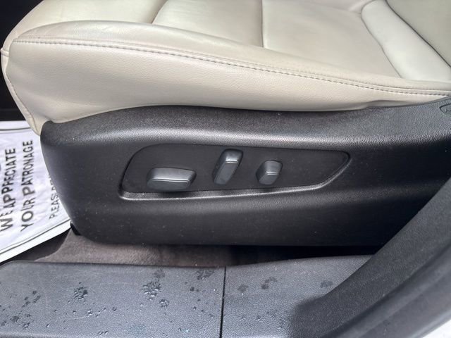 Used 2020 Cadillac XT4 Premium Luxury w/ Driver Awareness Package image 17