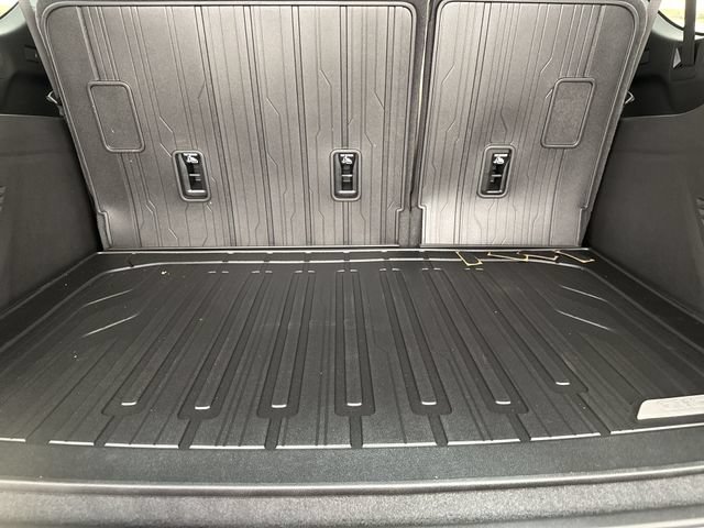New 2026 GMC Yukon XL AT4 w/ AT4 Premium Plus Package AWD/4WD image 27