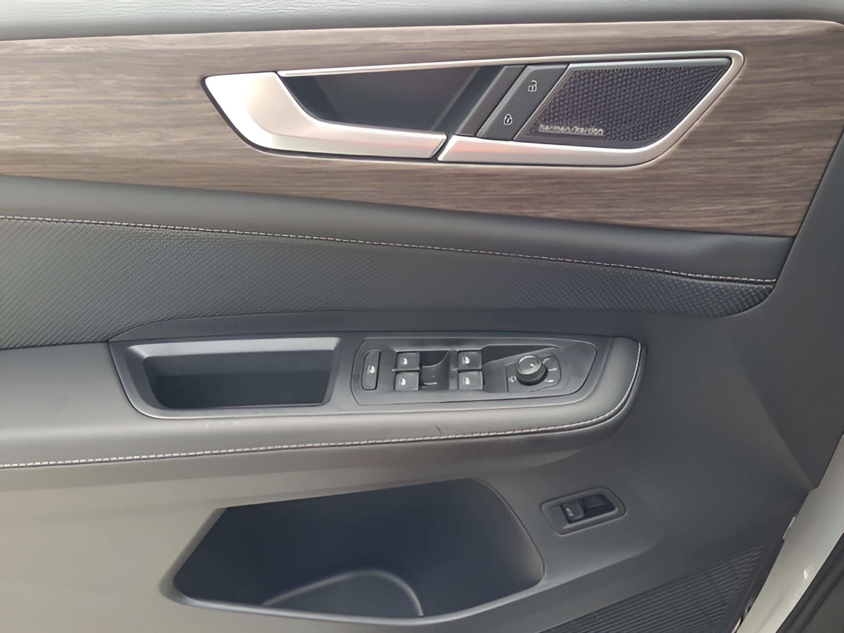 New 2026 Volkswagen Atlas SEL Premium R-Line image 21