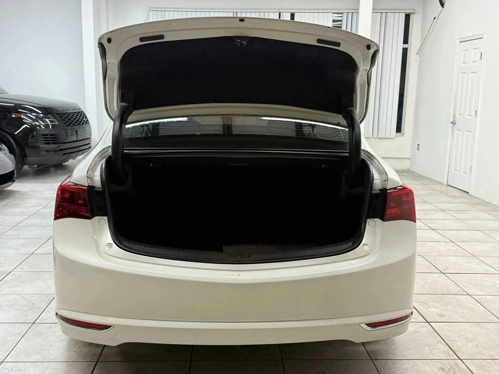 Used 2015 Acura TLX image 18