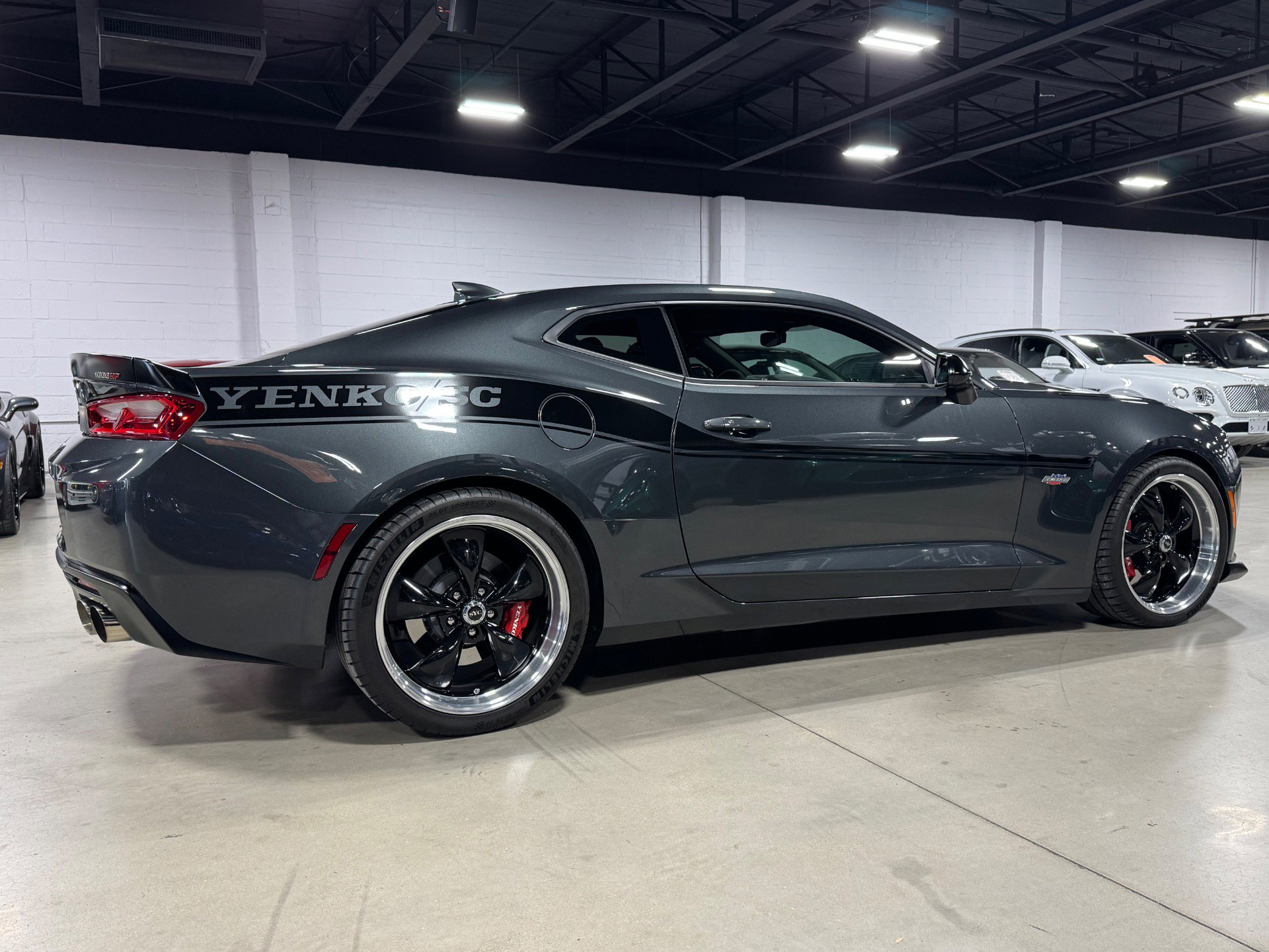 Used 2018 Chevrolet Camaro SS image 41