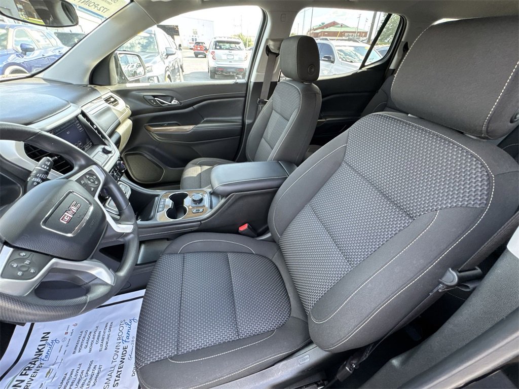 Used 2023 GMC Acadia SLE w/ Driver Convenience Package image 11