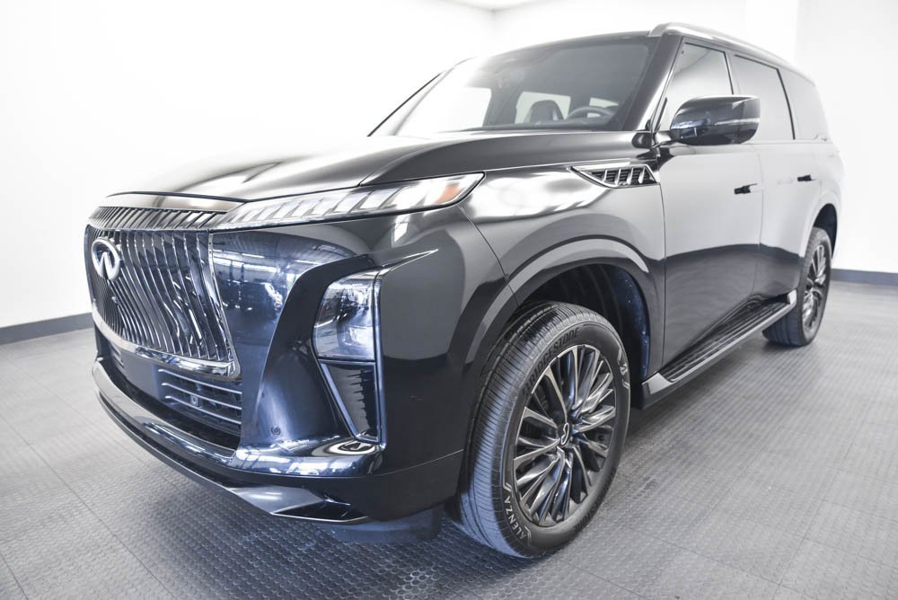 Used 2025 INFINITI QX80 Autograph image 3