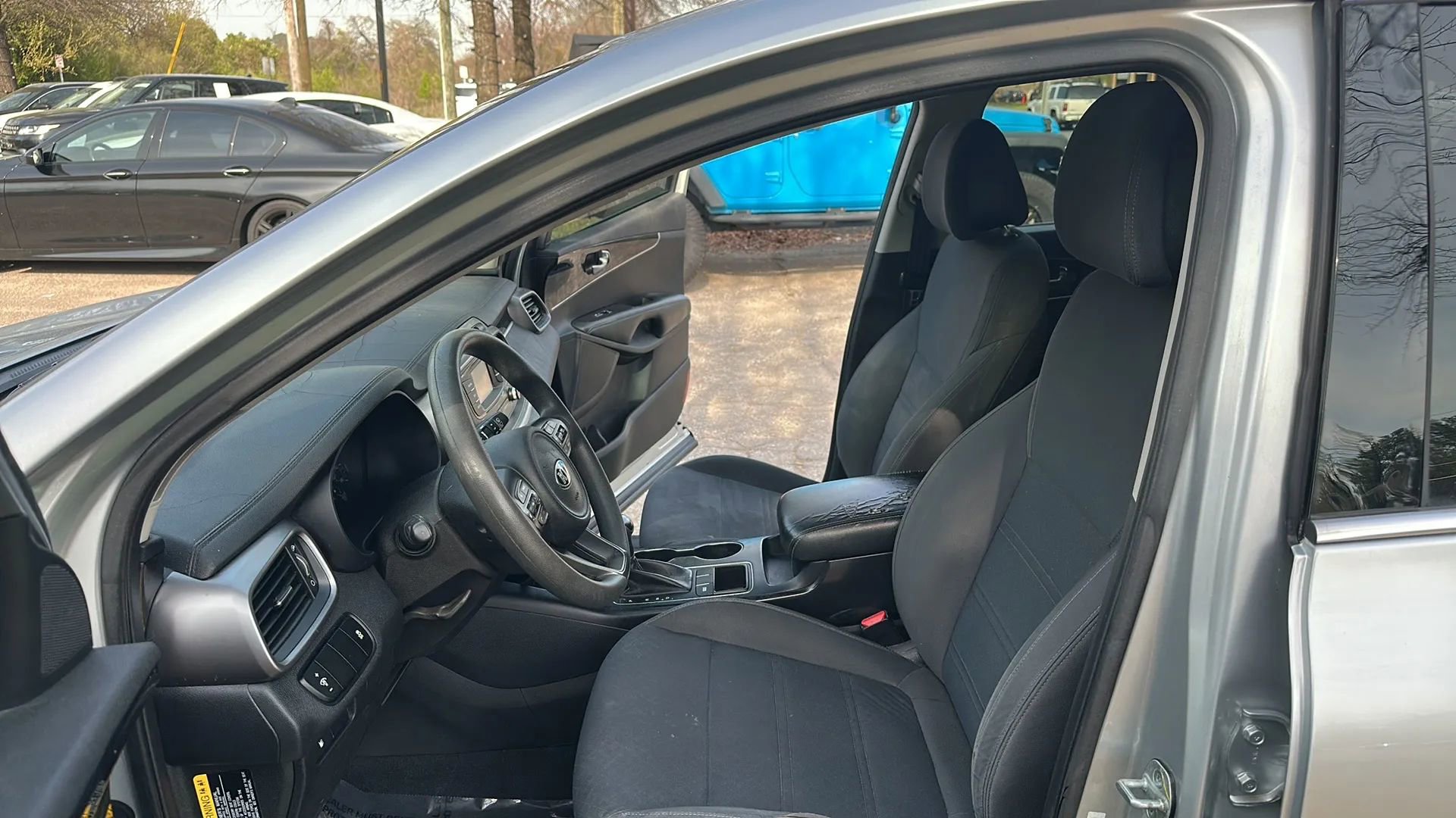 Used 2016 Kia Sorento LX image 11