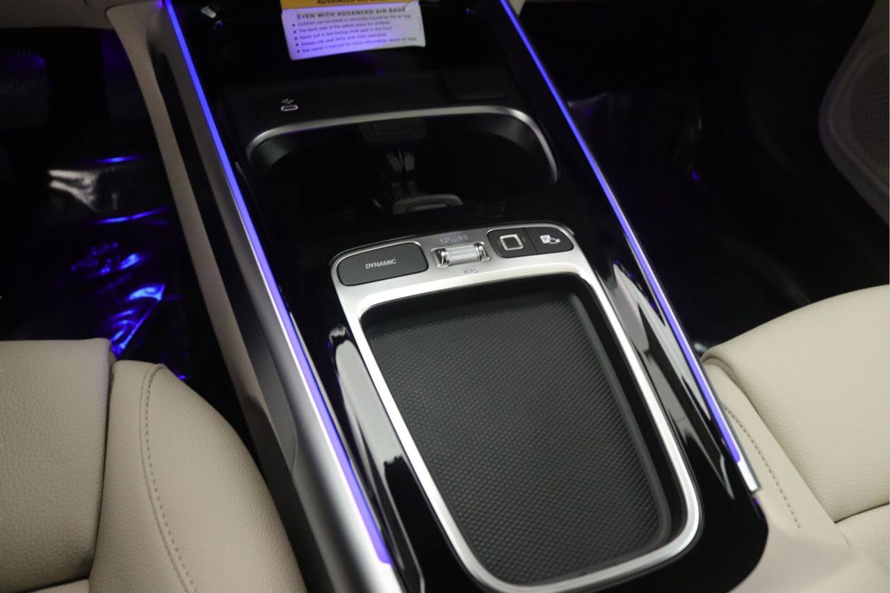 New 2026 Mercedes-Benz GLB 250 image 6
