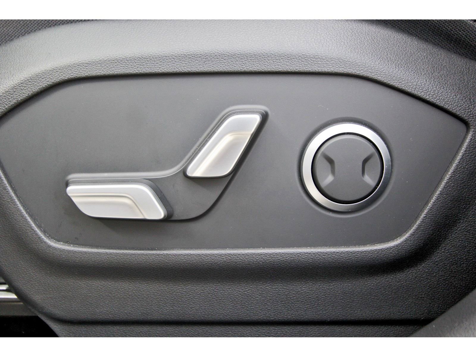 Used 2025 Hyundai Santa Fe SEL image 29