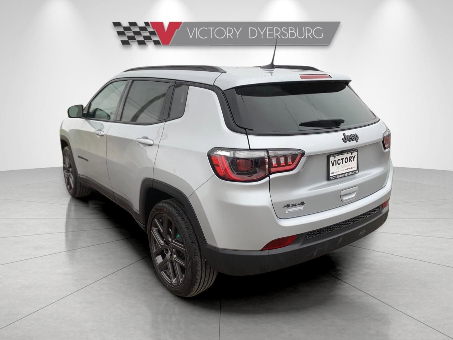 New 2026 Jeep Compass Latitude AWD/4WD image 6