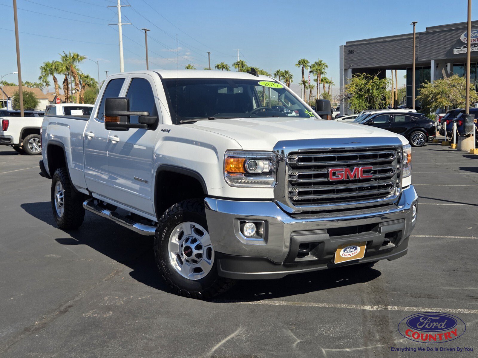 Used 2017 GMC Sierra 2500 SLE w/ HD SLE Preferred Plus Package AWD/4WD image 1
