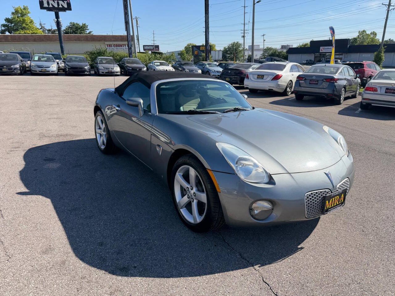 Used 2006 Pontiac Solstice Convertible w/ Premium Package RWD image 13
