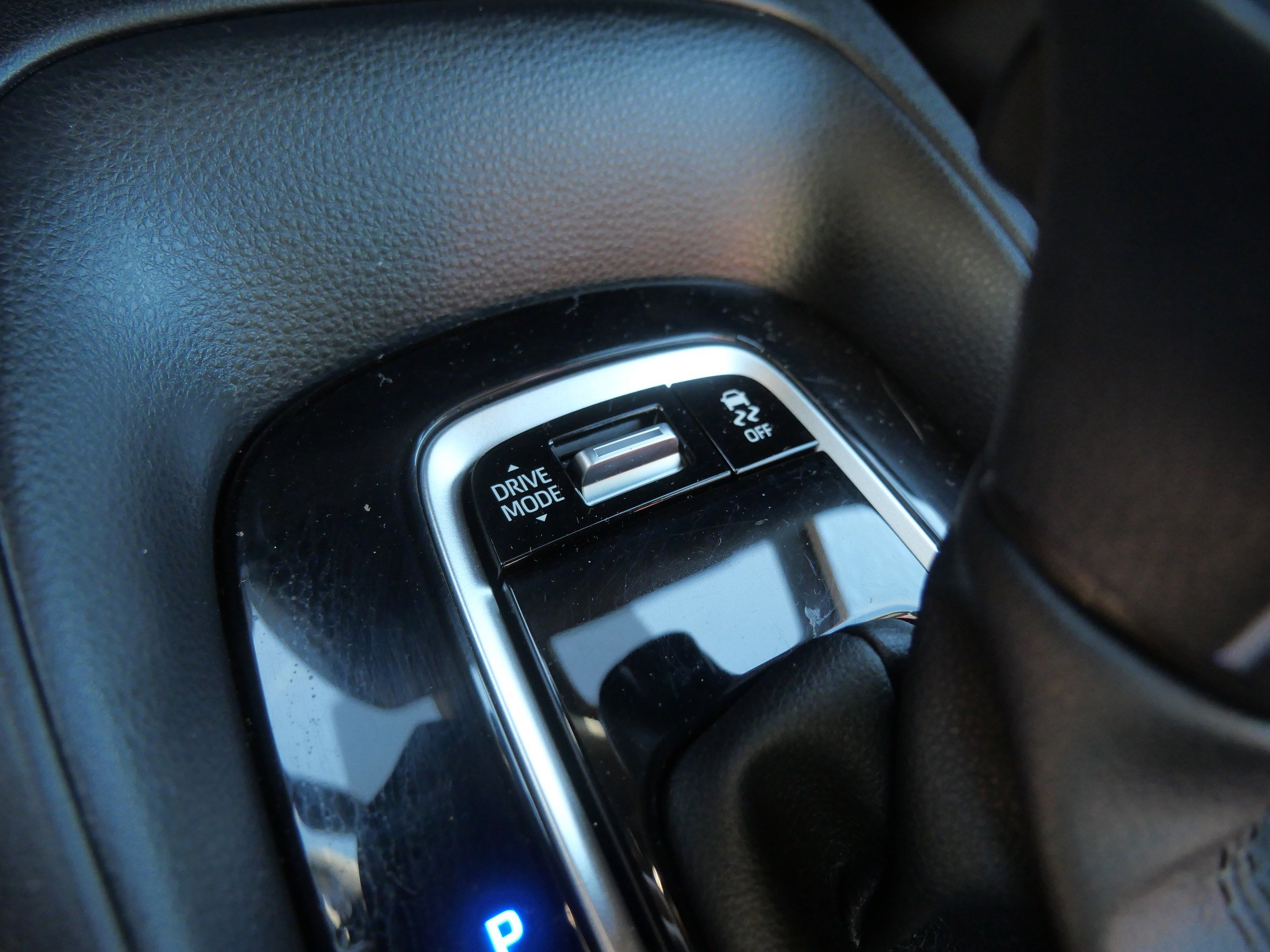 Certified 2024 Toyota Corolla SE FWD image 31