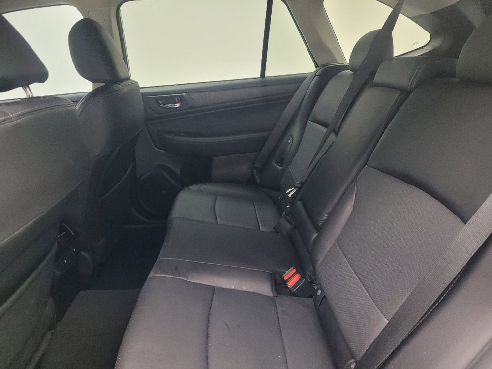 Used 2017 Subaru Outback 2.5i Limited image 18