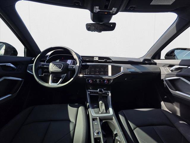 New 2025 Audi Q3 2.0T Premium w/ Convenience Package AWD/4WD image 19