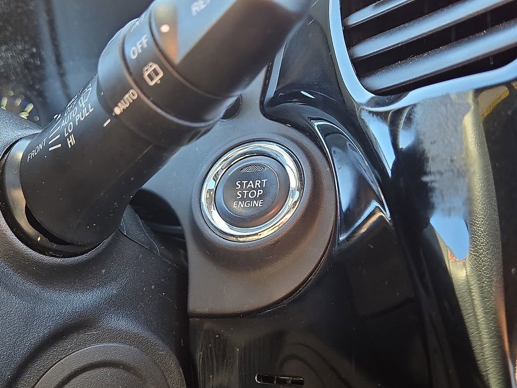 Used 2020 Mitsubishi Outlander LE image 29