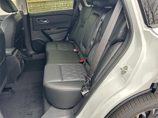 New 2026 Nissan Rogue Platinum w/ Platinum Premium Package image 16