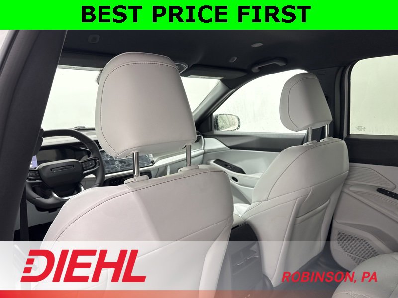 New 2026 Jeep Cherokee Limited image 19