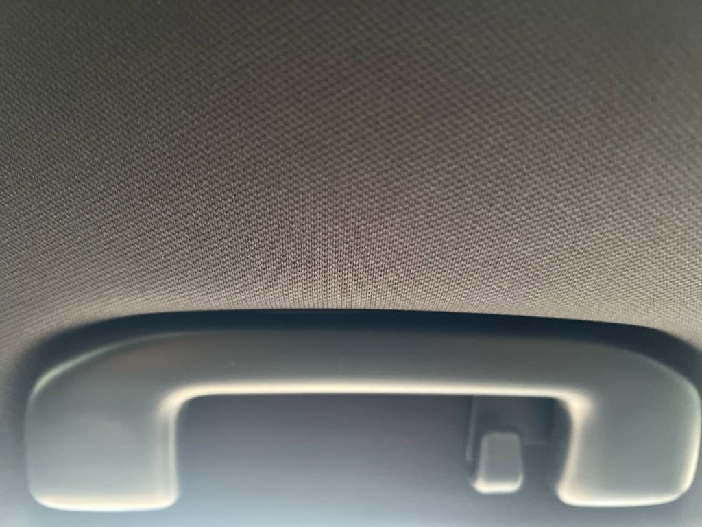 Used 2023 Toyota RAV4 SE image 32