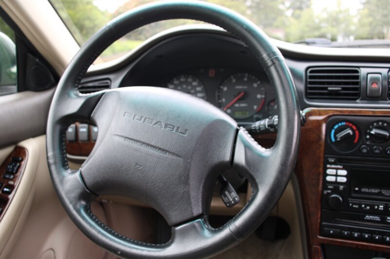 Used 2000 Subaru Outback Limited AWD/4WD image 17
