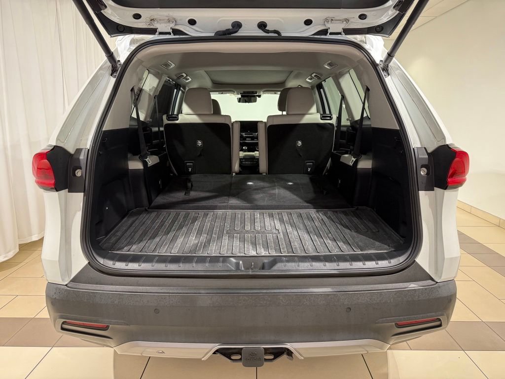 Certified 2024 Toyota Grand Highlander AWD image 11