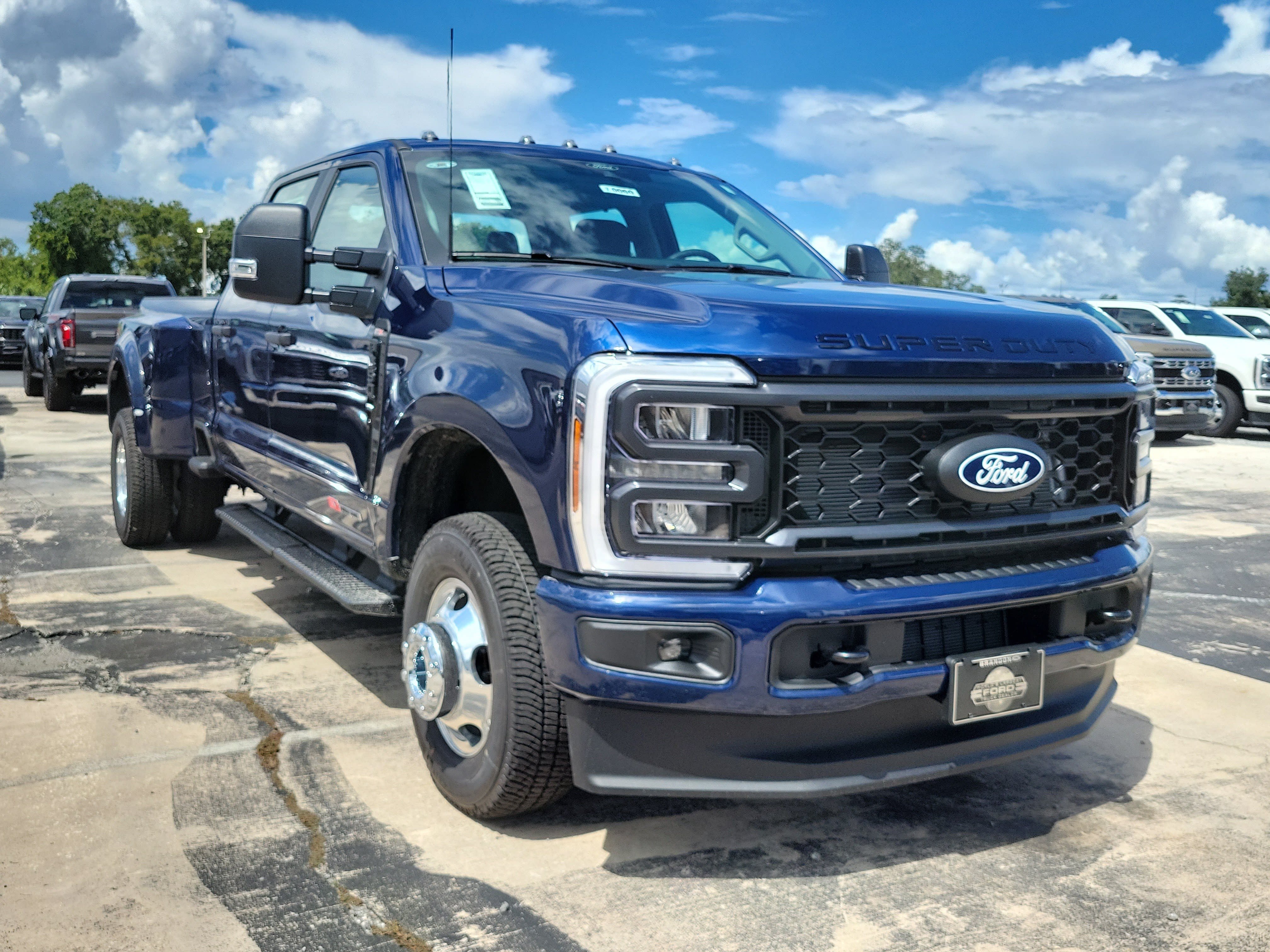 New 2027 Ford F350 XL w/ STX Appearance Package AWD/4WD image 2