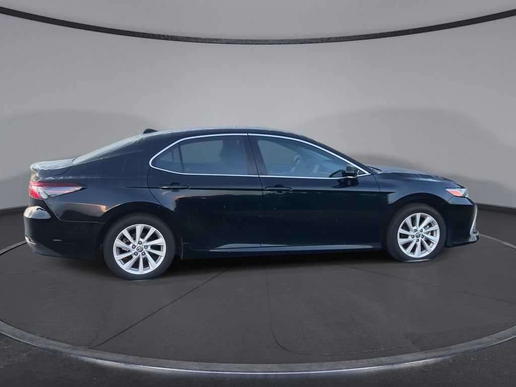 Used 2024 Toyota Camry LE FWD image 9