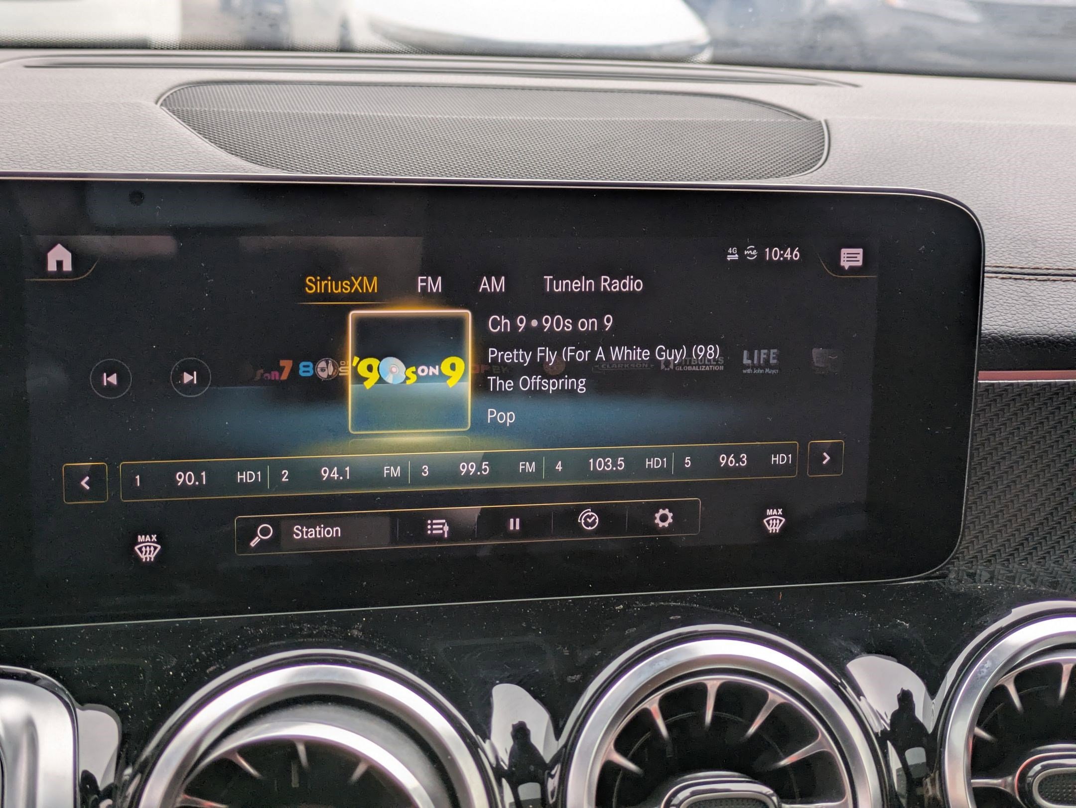 Used 2022 Mercedes-Benz GLB 35 AMG 4MATIC image 20