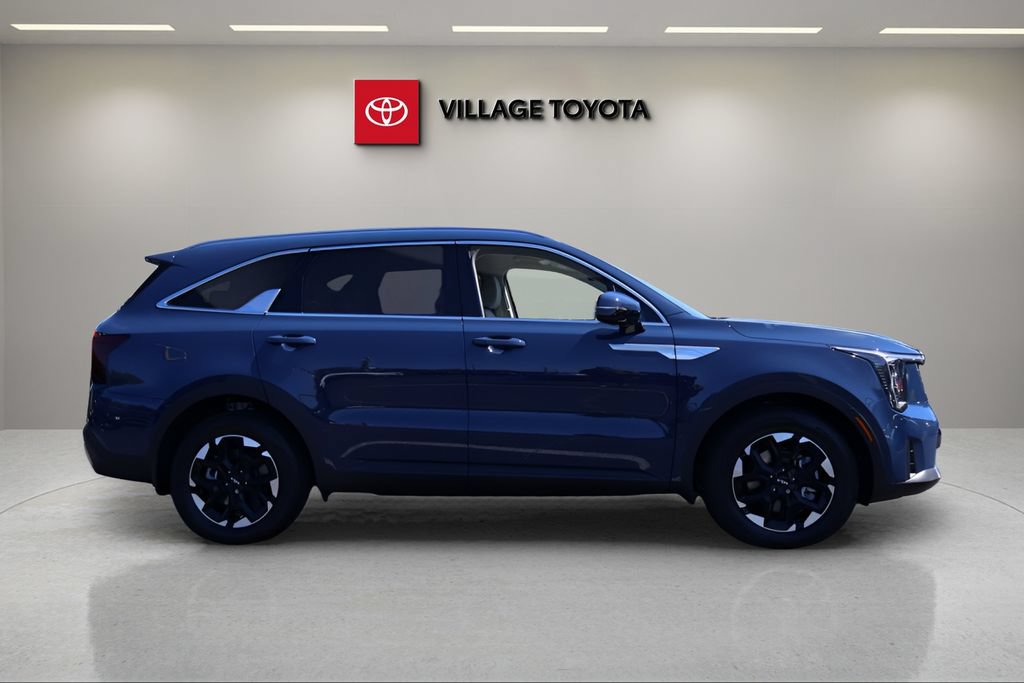 Used 2026 Kia Sorento S FWD image 6