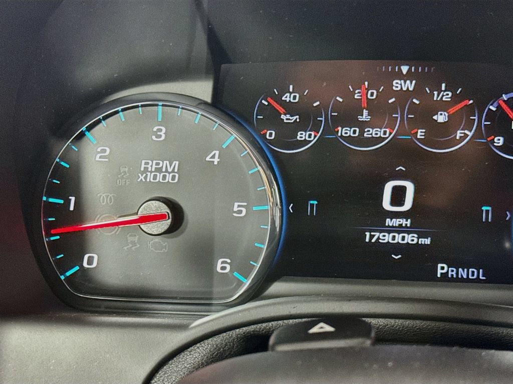 Used 2020 Chevrolet Suburban Premier AWD/4WD image 13