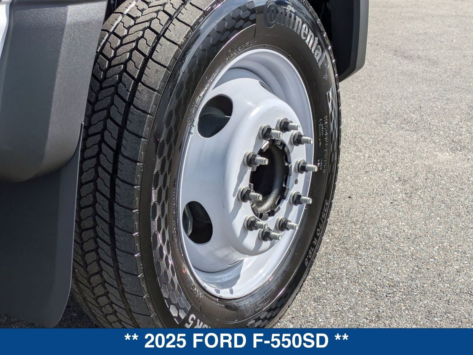 New 2025 Ford F550 2WD Crew Cab Super Duty image 13