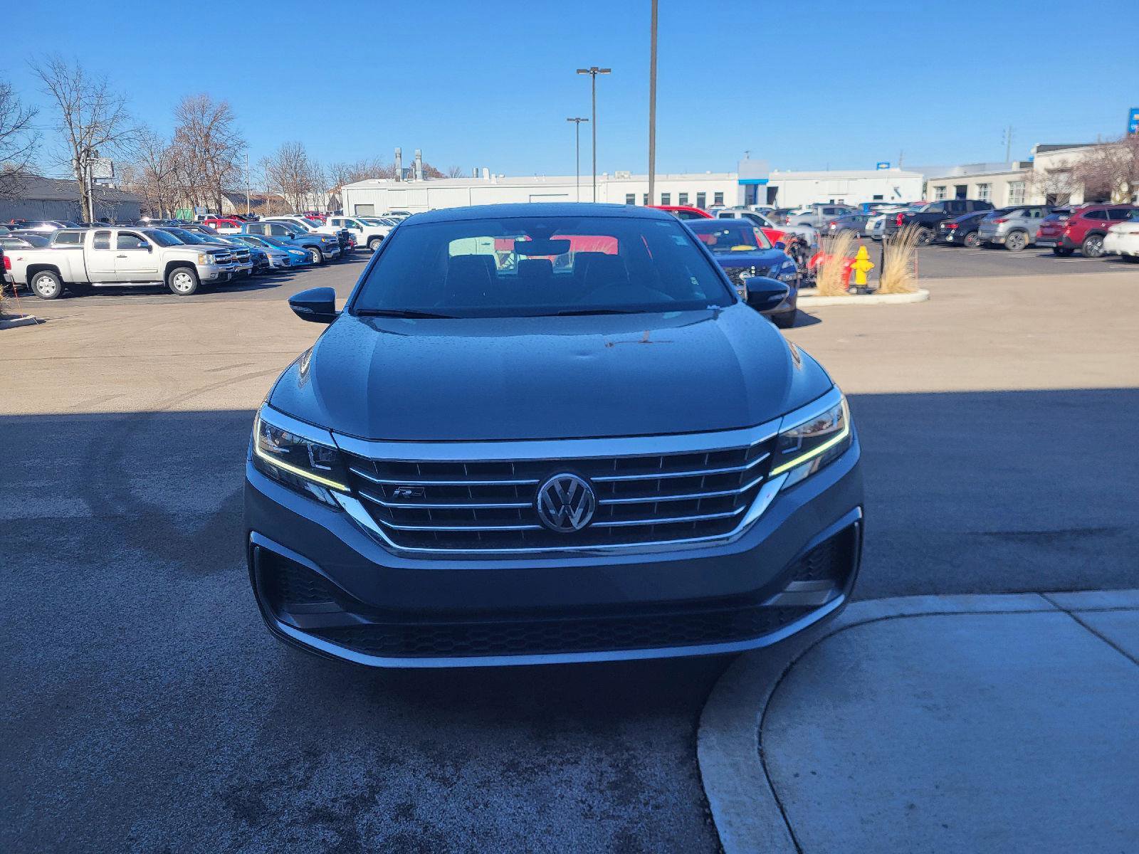 Used 2021 Volkswagen Passat 2.0T R-Line image 8