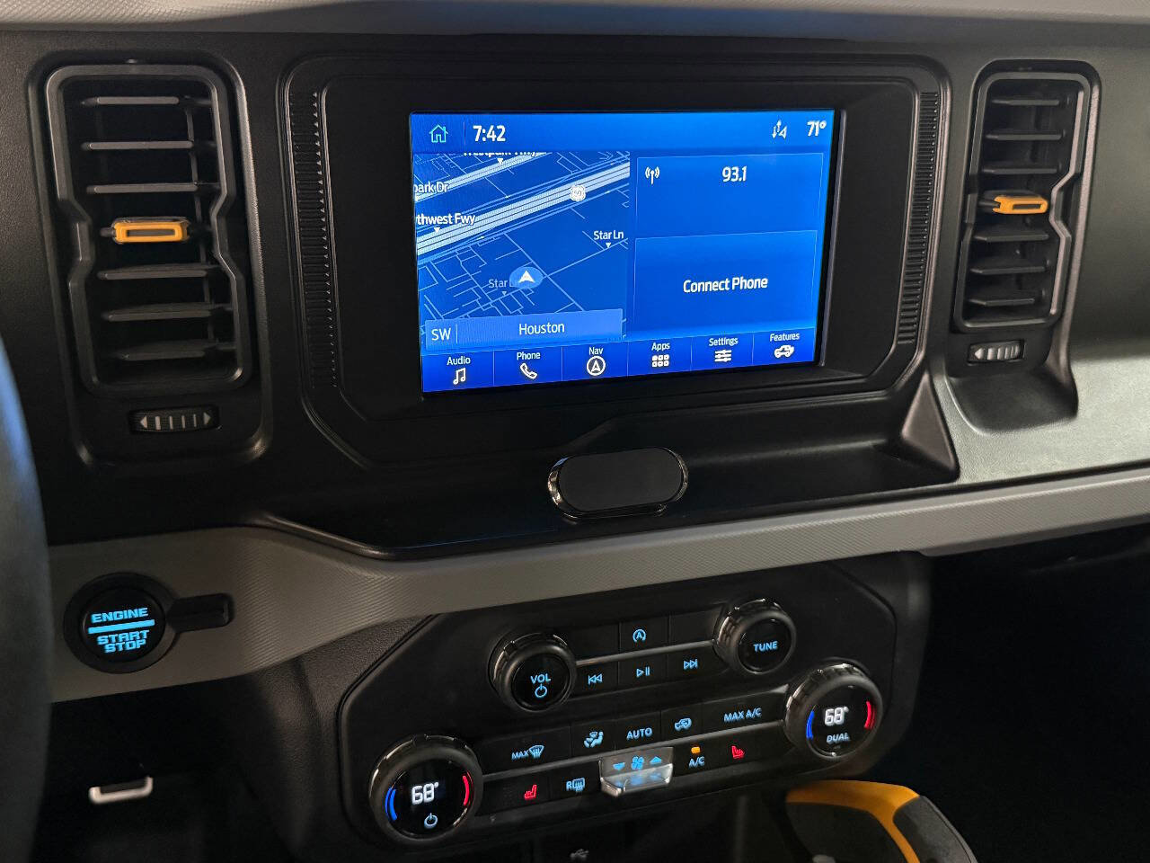 Used 2021 Ford Bronco Badlands image 70