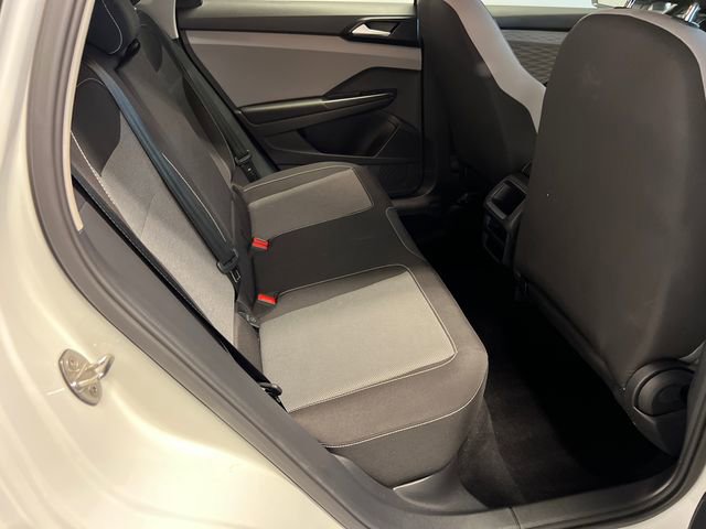 Certified 2023 Volkswagen Taos S FWD image 12