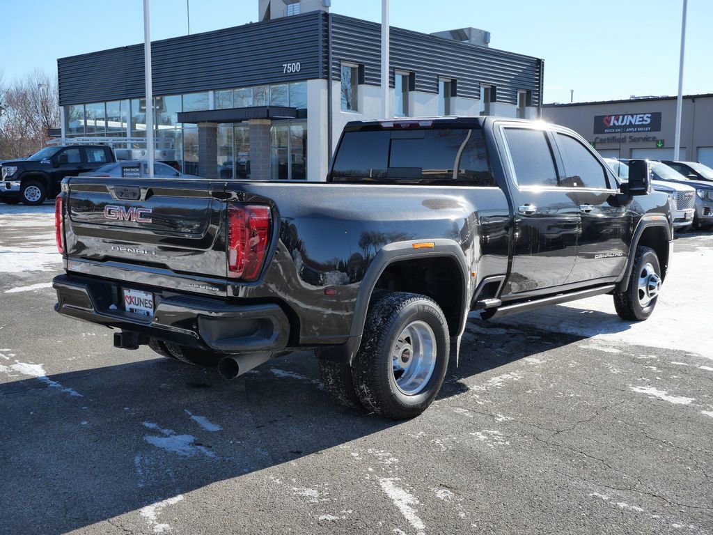 Used 2022 GMC Sierra 3500 Denali w/ Denali Ultimate Package image 8