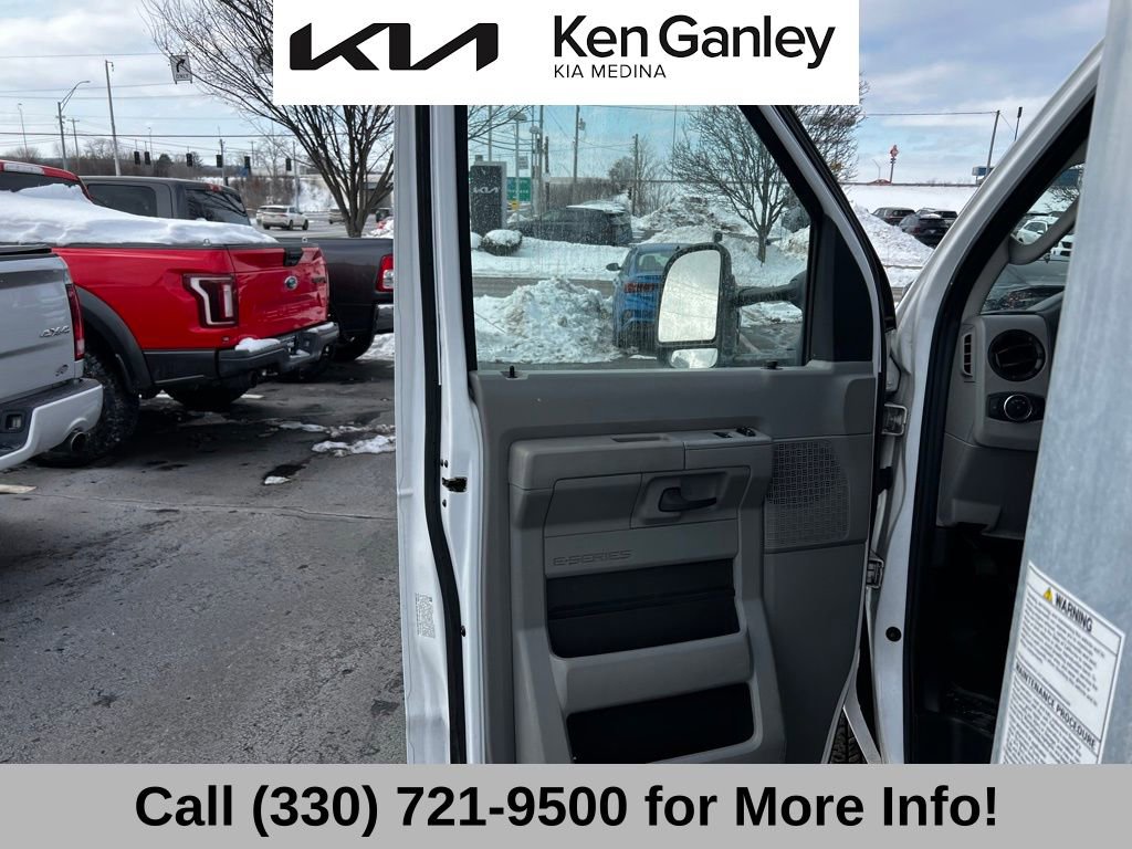 Used 2024 Ford E-450 and Econoline 450 Super Duty w/ Power Windows & Locks Group image 17