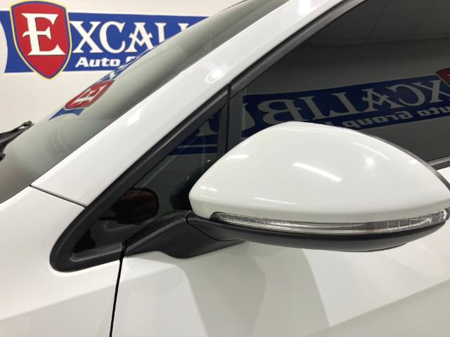 Used 2020 Volkswagen Golf 4-Door FWD image 21