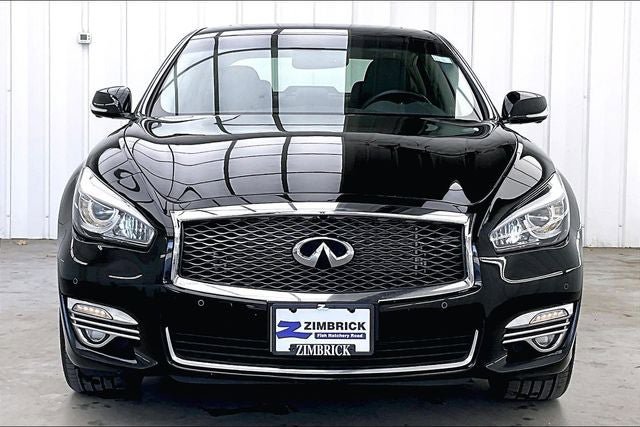 Used 2018 INFINITI Q70 L 3.7 AWD/4WD image 3