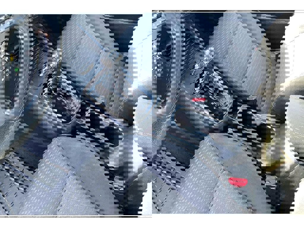 Used 2018 Kia Forte LX w/ LX Popular Package image 18