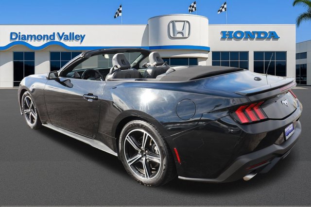 Used 2024 Ford Mustang Premium image 9