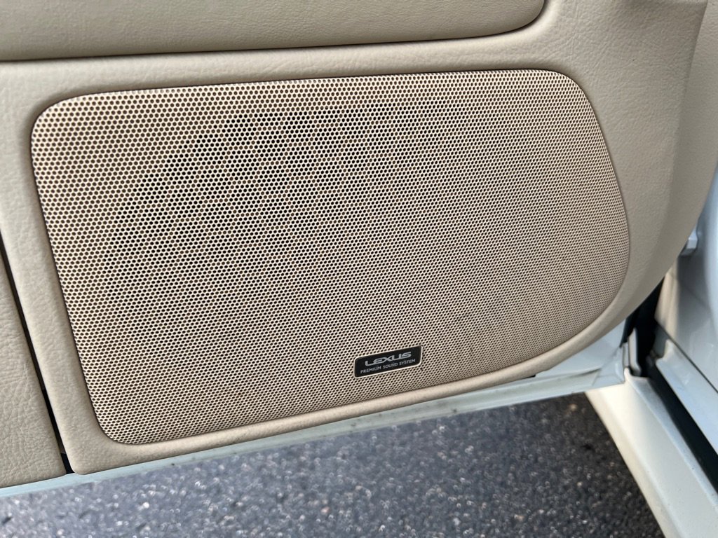 Used 2015 Lexus LS 460 image 35