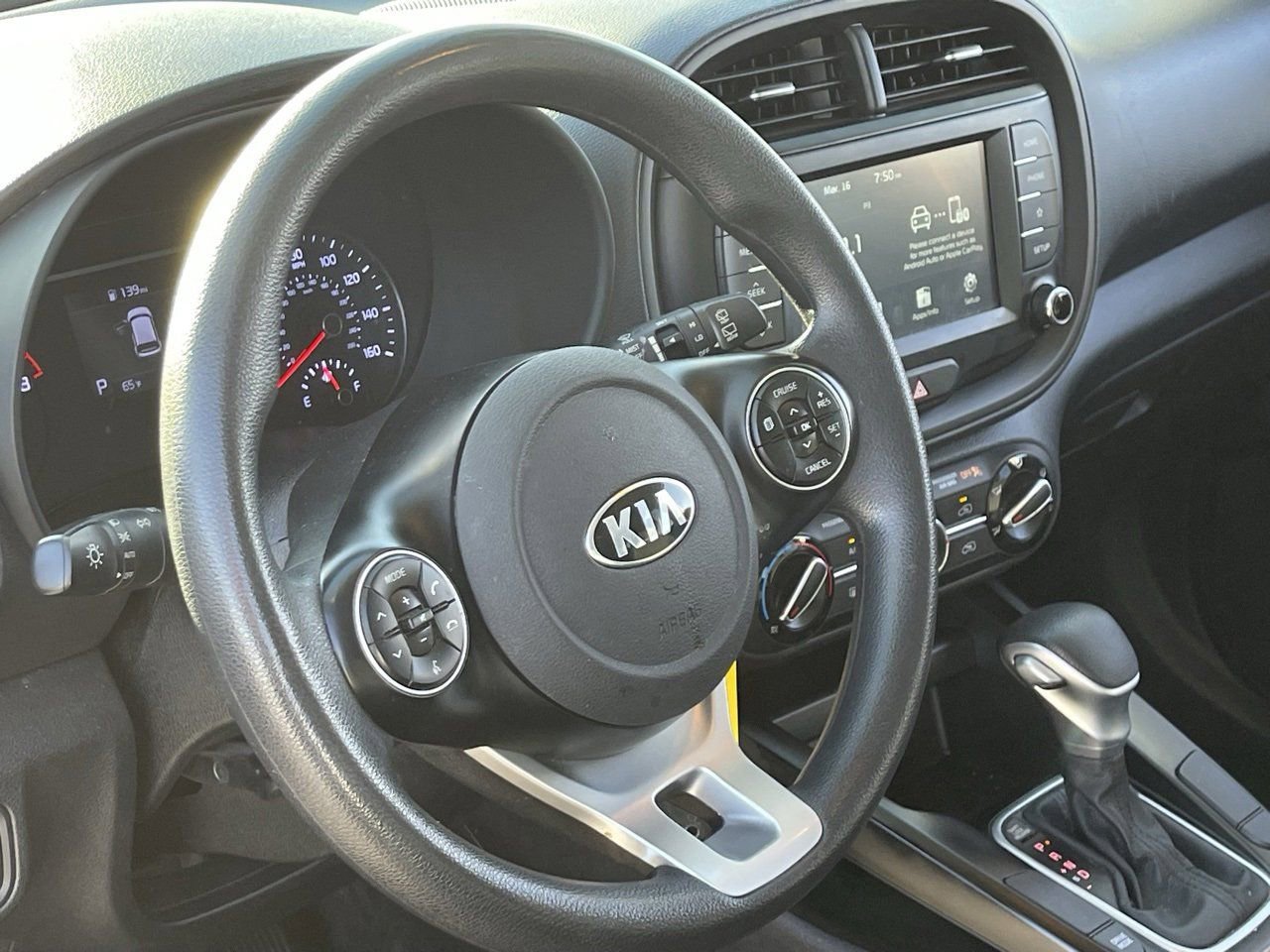 Used 2020 Kia Soul LX image 7