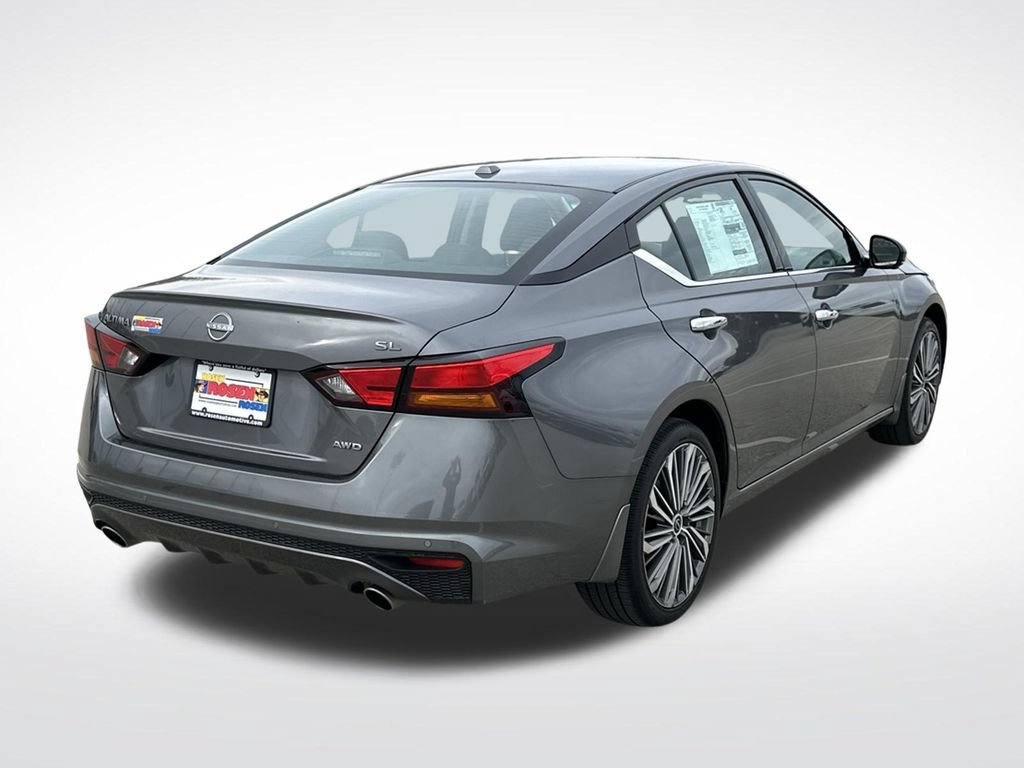 New 2025 Nissan Altima 2.5 SL AWD/4WD image 5