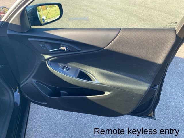 Used 2023 Chevrolet Malibu LT image 28