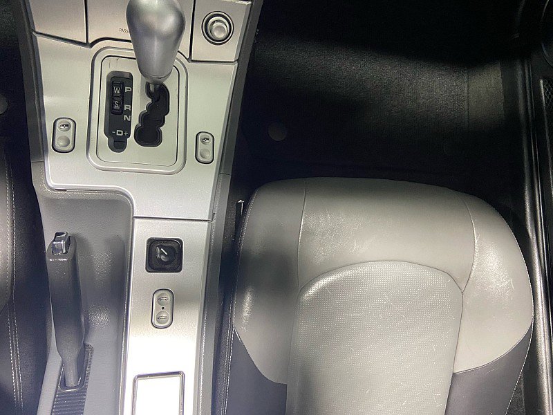 Used 2007 Chrysler Crossfire Limited image 28