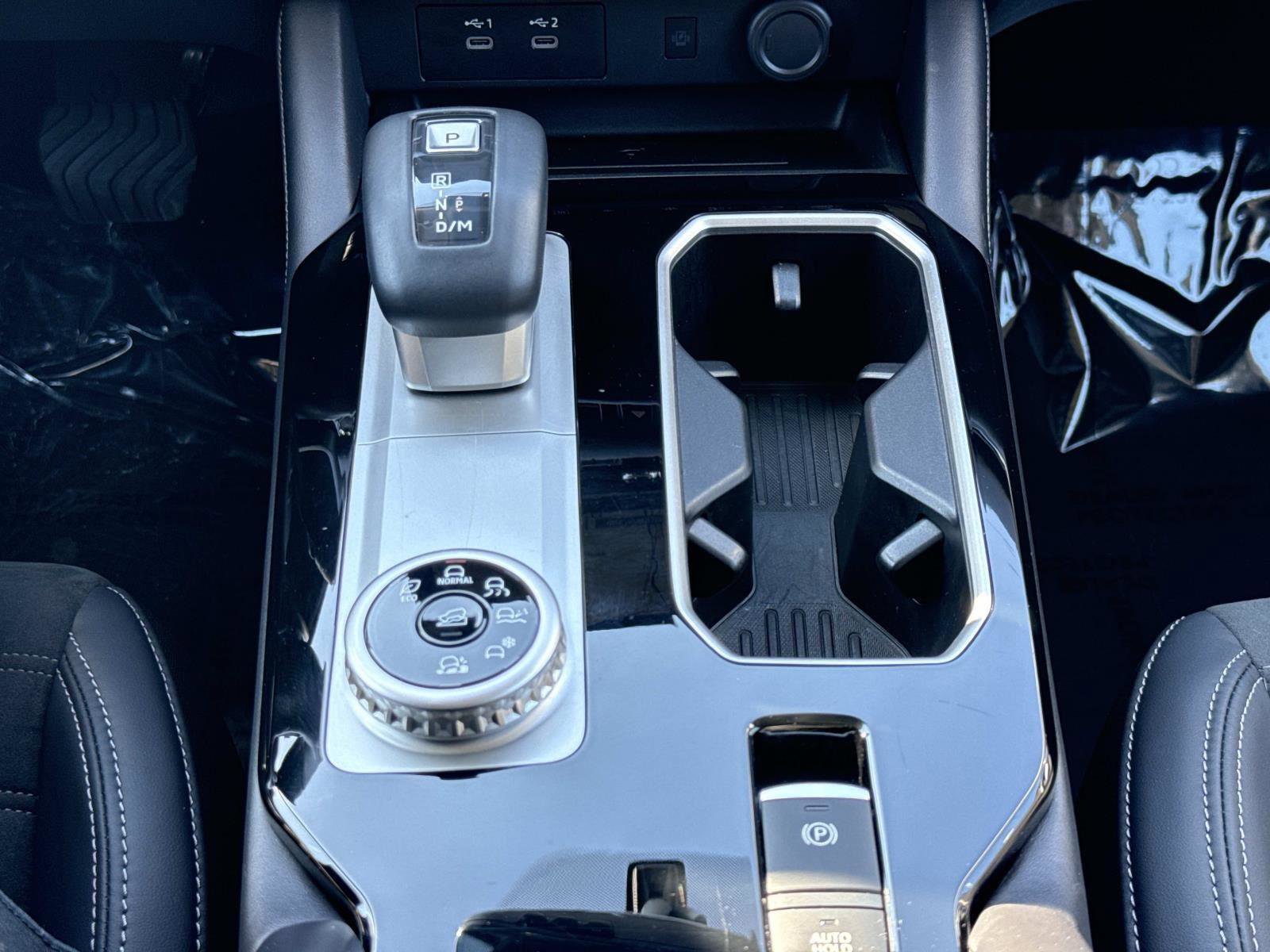 Used 2025 Mitsubishi Outlander SE image 6