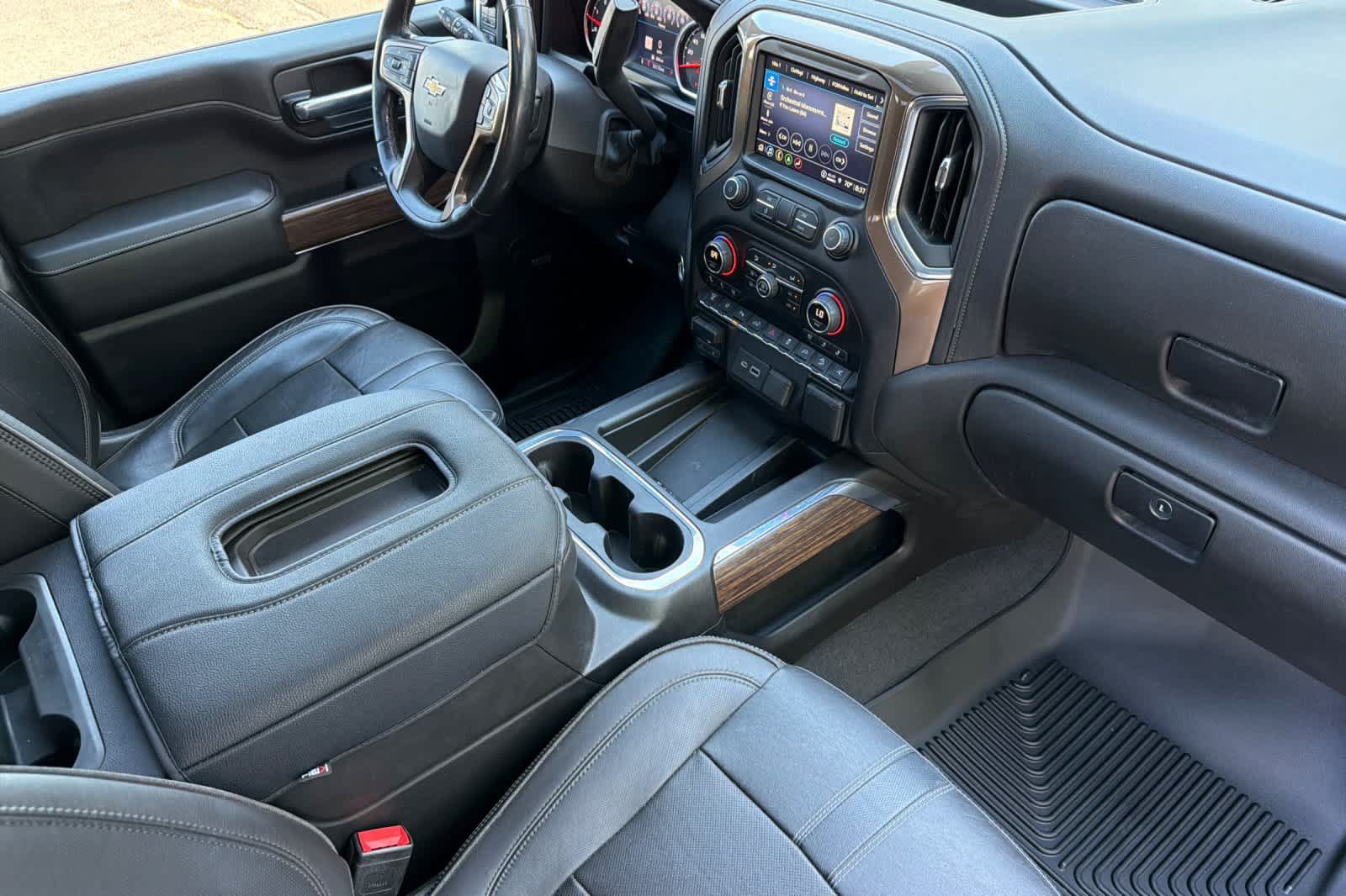 Used 2021 Chevrolet Silverado 2500 High Country w/ Z71 Off-Road Package AWD/4WD image 17